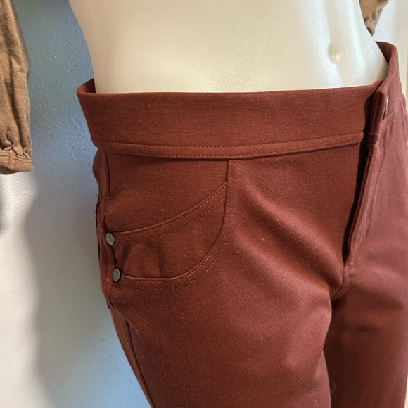 Simply Vera sz M stretch skinny pull on jeggings in rust, burgundy color - Picture 3 of 9